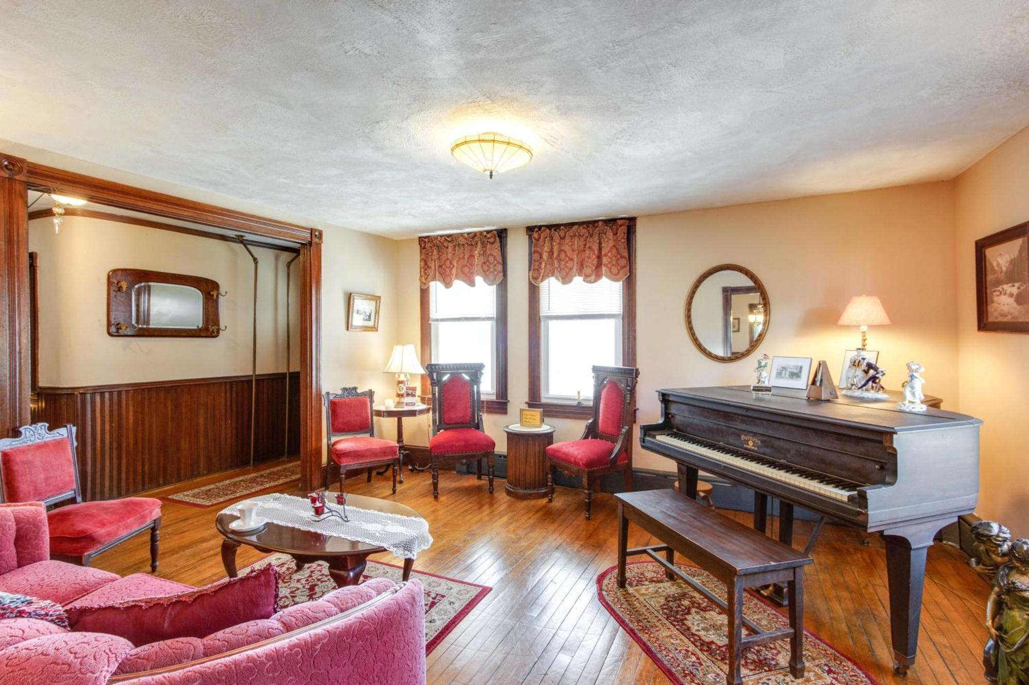 Victorian Home With Porch 6 Mi To Hickory Run Park! وايت هافن المظهر الخارجي الصورة