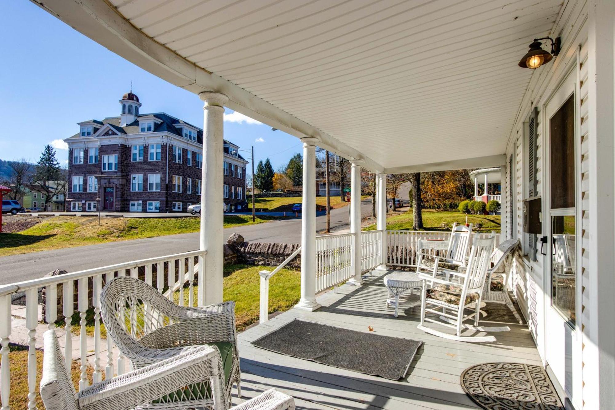 Victorian Home With Porch 6 Mi To Hickory Run Park! وايت هافن المظهر الخارجي الصورة