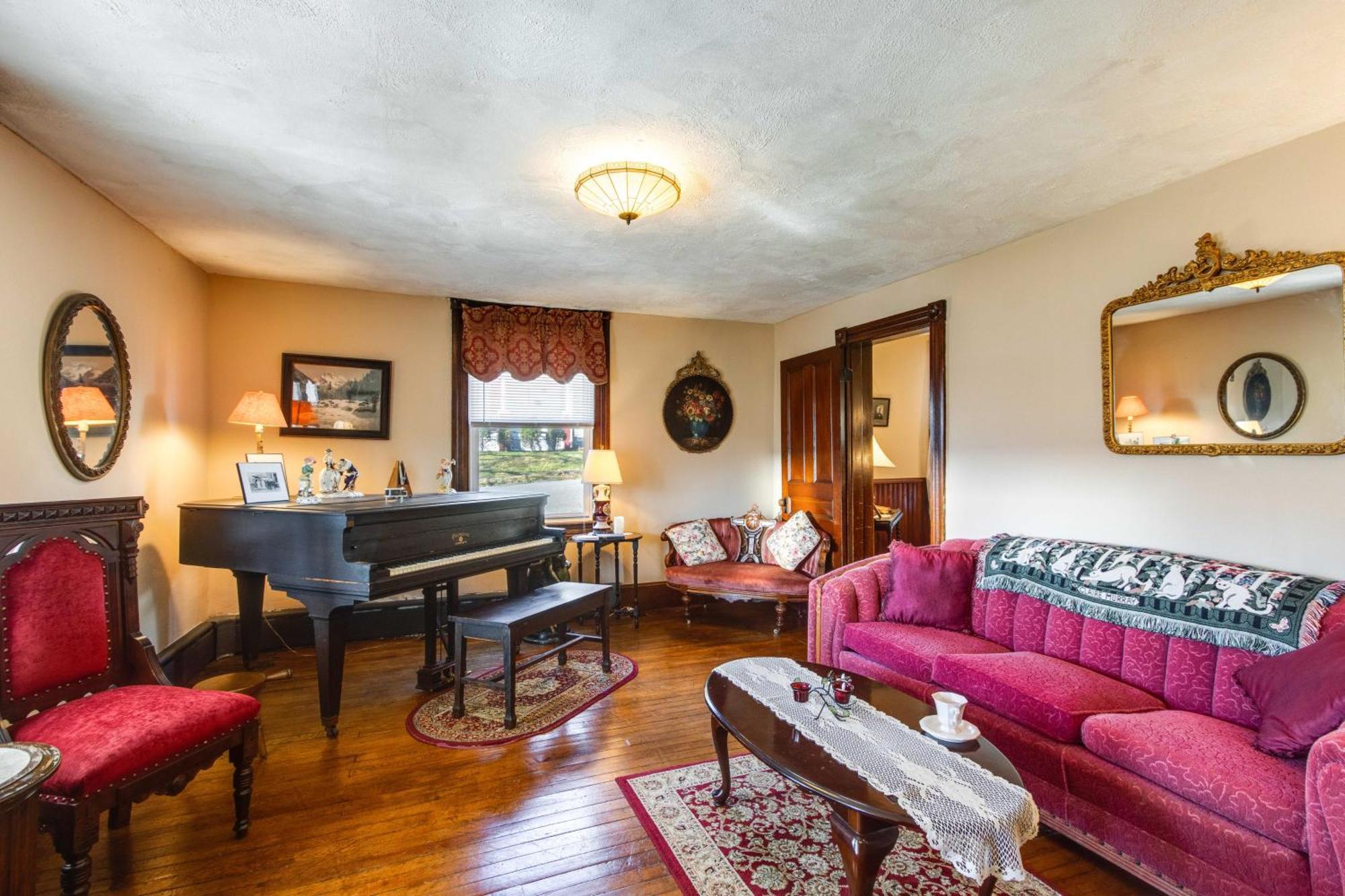 Victorian Home With Porch 6 Mi To Hickory Run Park! وايت هافن المظهر الخارجي الصورة